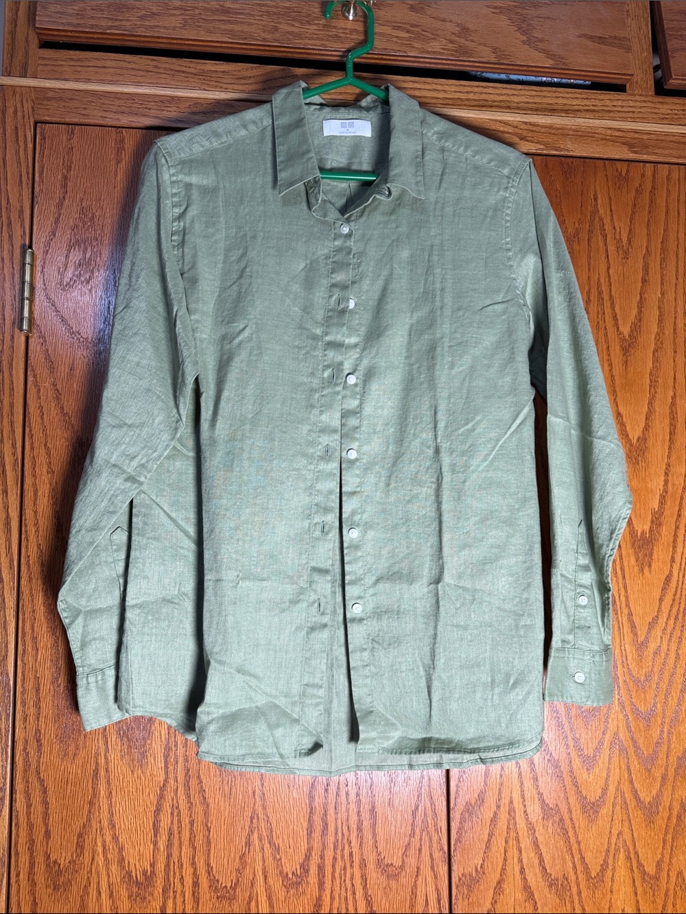 Uniqlo Light Olive Green Linen Button-Up Shirt